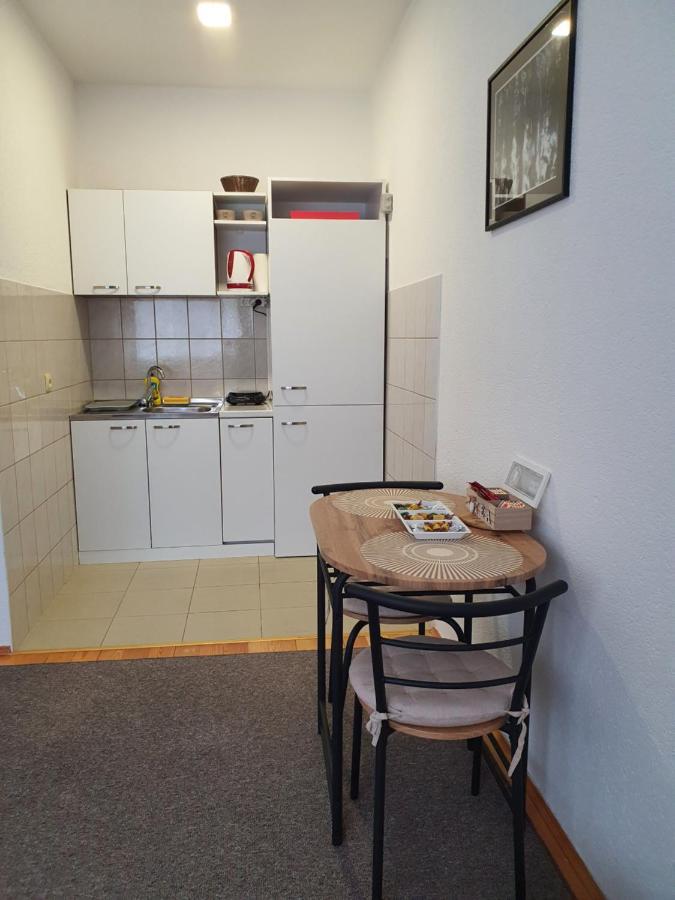 Studio Apartman 11 Bihać Buitenkant foto