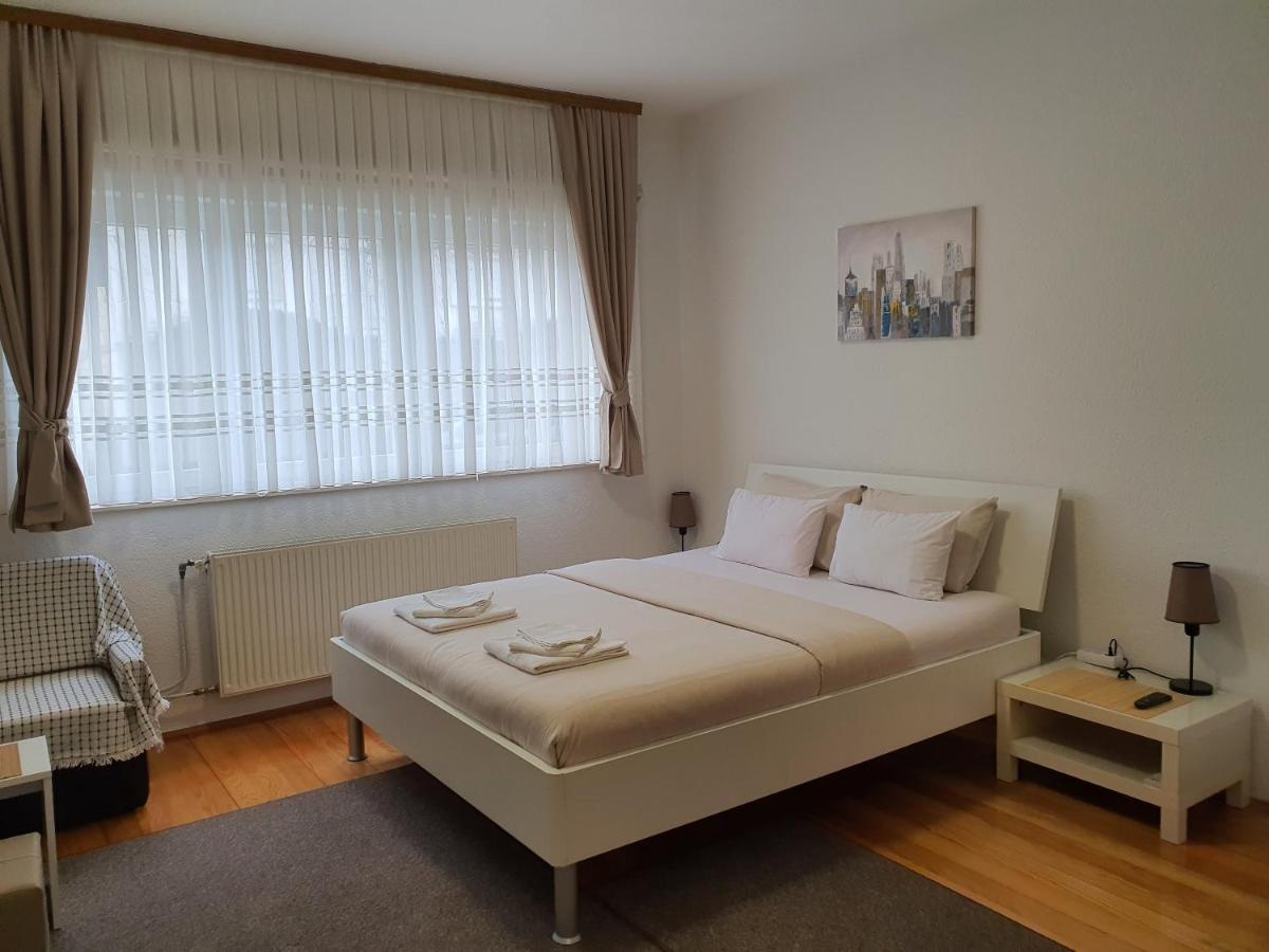 Studio Apartman 11 Bihać Buitenkant foto