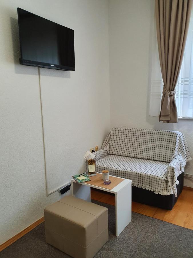 Studio Apartman 11 Bihać Buitenkant foto
